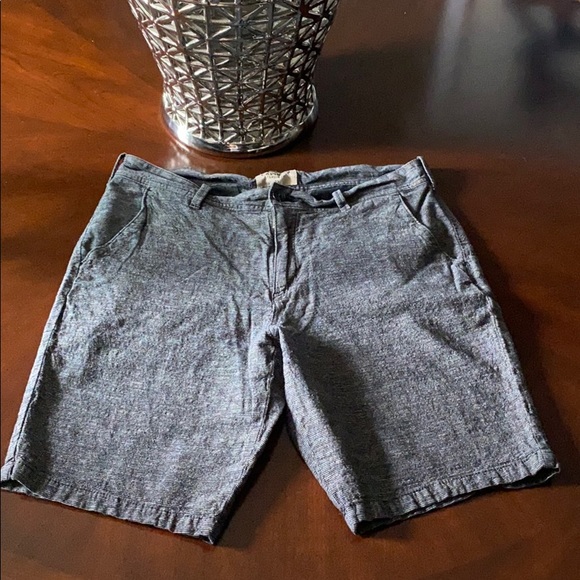 Express Other - Express men’s classic fit shorts EUC!